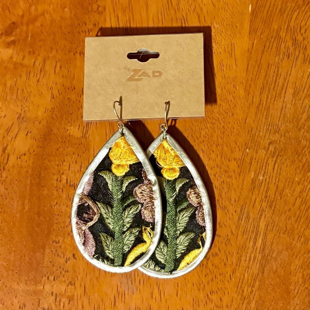 Floral Dangle Earrings